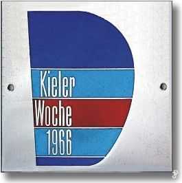 enamelled sailing badge Kieler Woche Plakette 1966